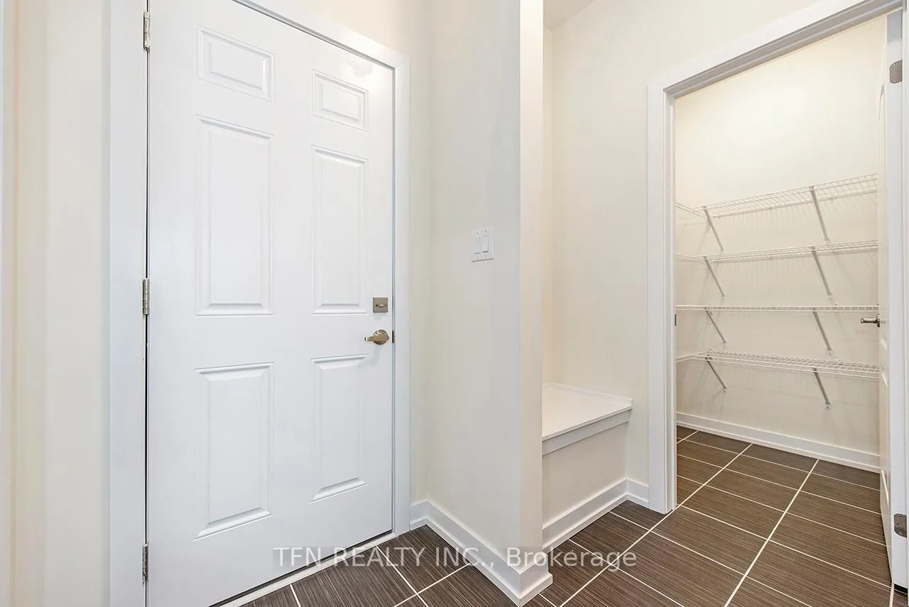 Photo 24 of 93 Lilac Circle, Haldimand — HOMEH