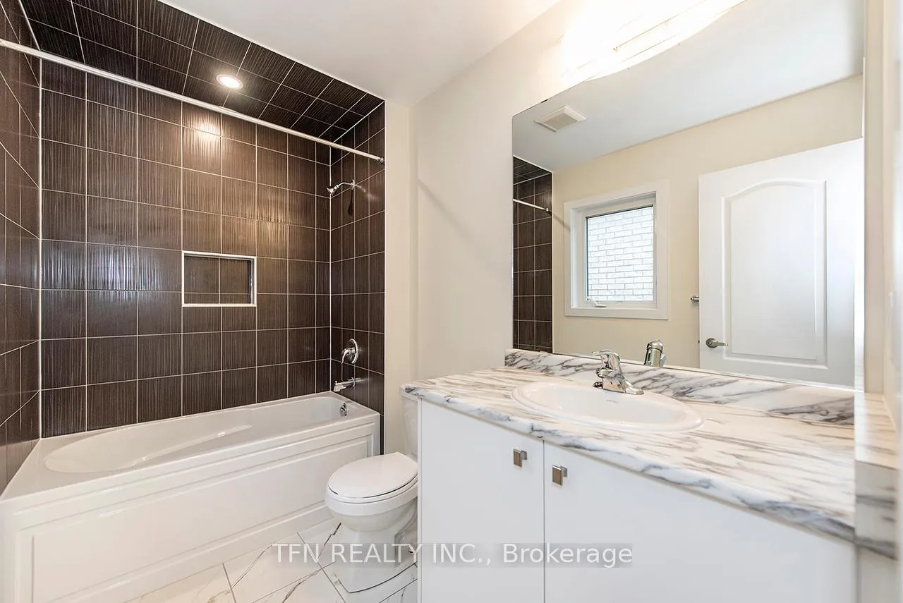 Photo 41 of 93 Lilac Circle, Haldimand — HOMEH