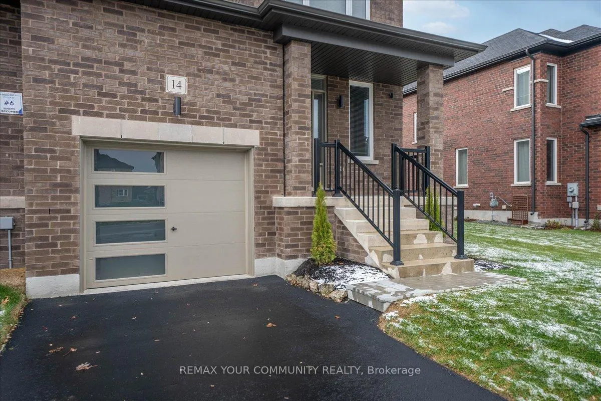 Photo 3 of 14 Lisa Street, Wasaga Beach — HOMEH