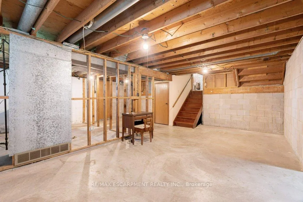 Photo 33 of 56 Gray Road, Hamilton, Corman — HOMEH