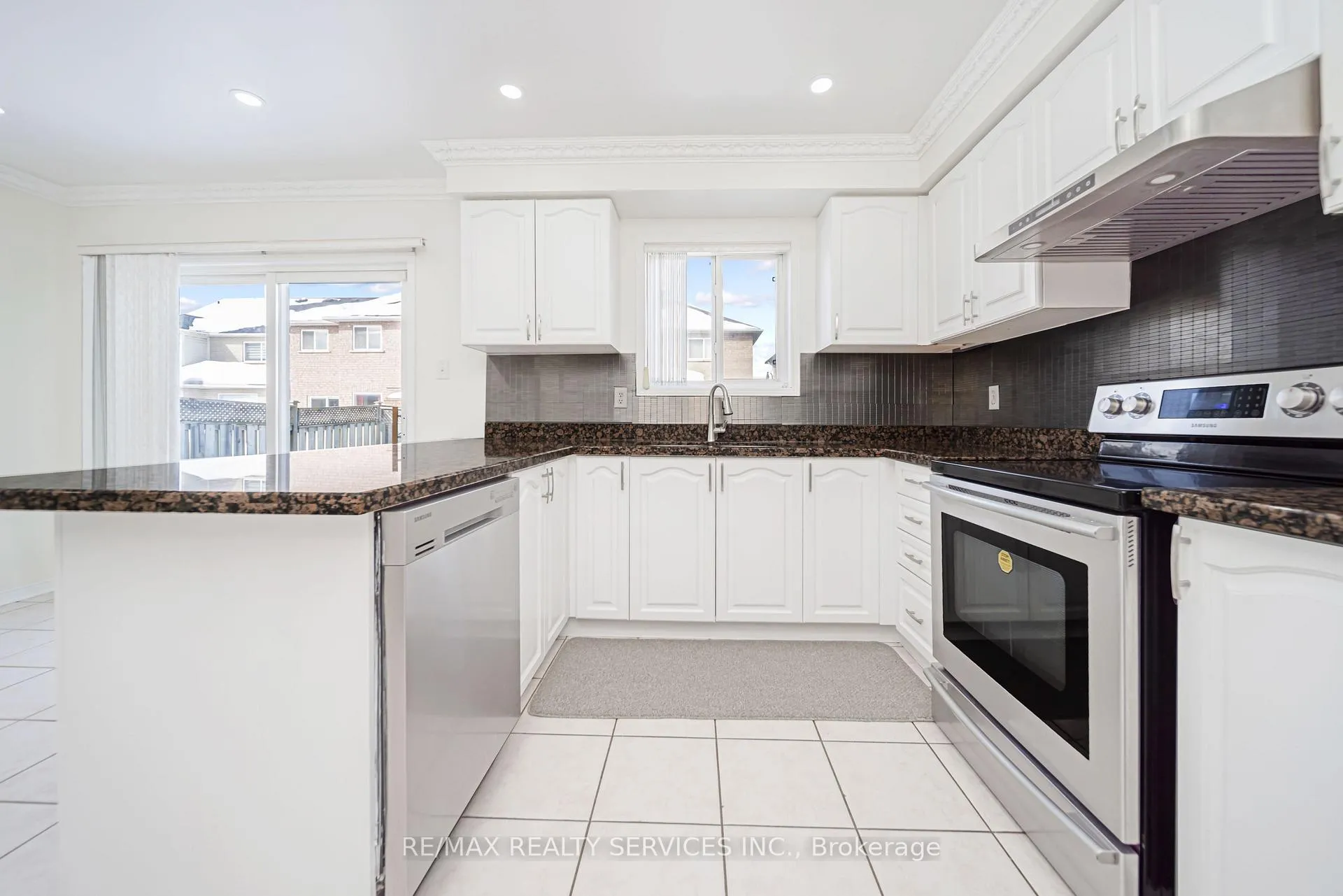 Photo 15 of 60 Dwellers Road, Brampton, Fletcher's Creek Village — HOMEH