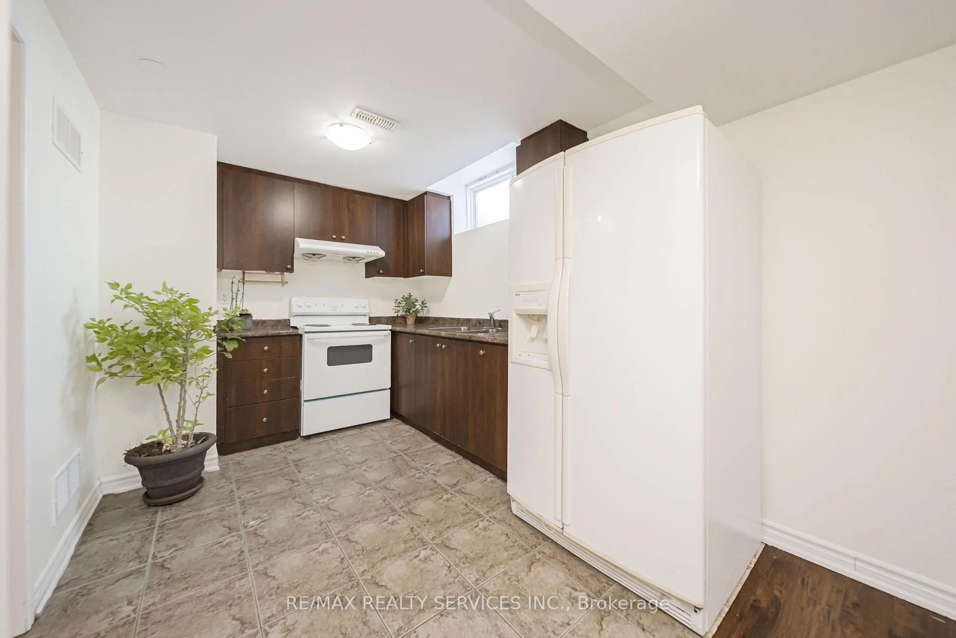 Photo 42 of 60 Dwellers Road, Brampton, Fletcher's Creek Village — HOMEH