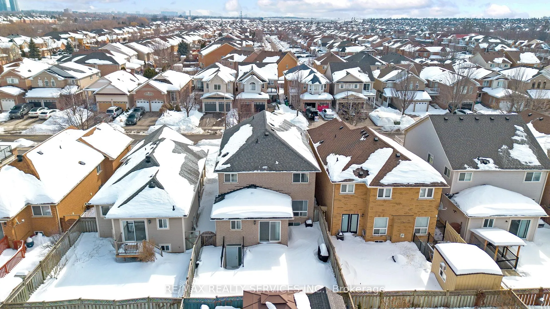 Photo 50 of 60 Dwellers Road, Brampton, Fletcher's Creek Village — HOMEH