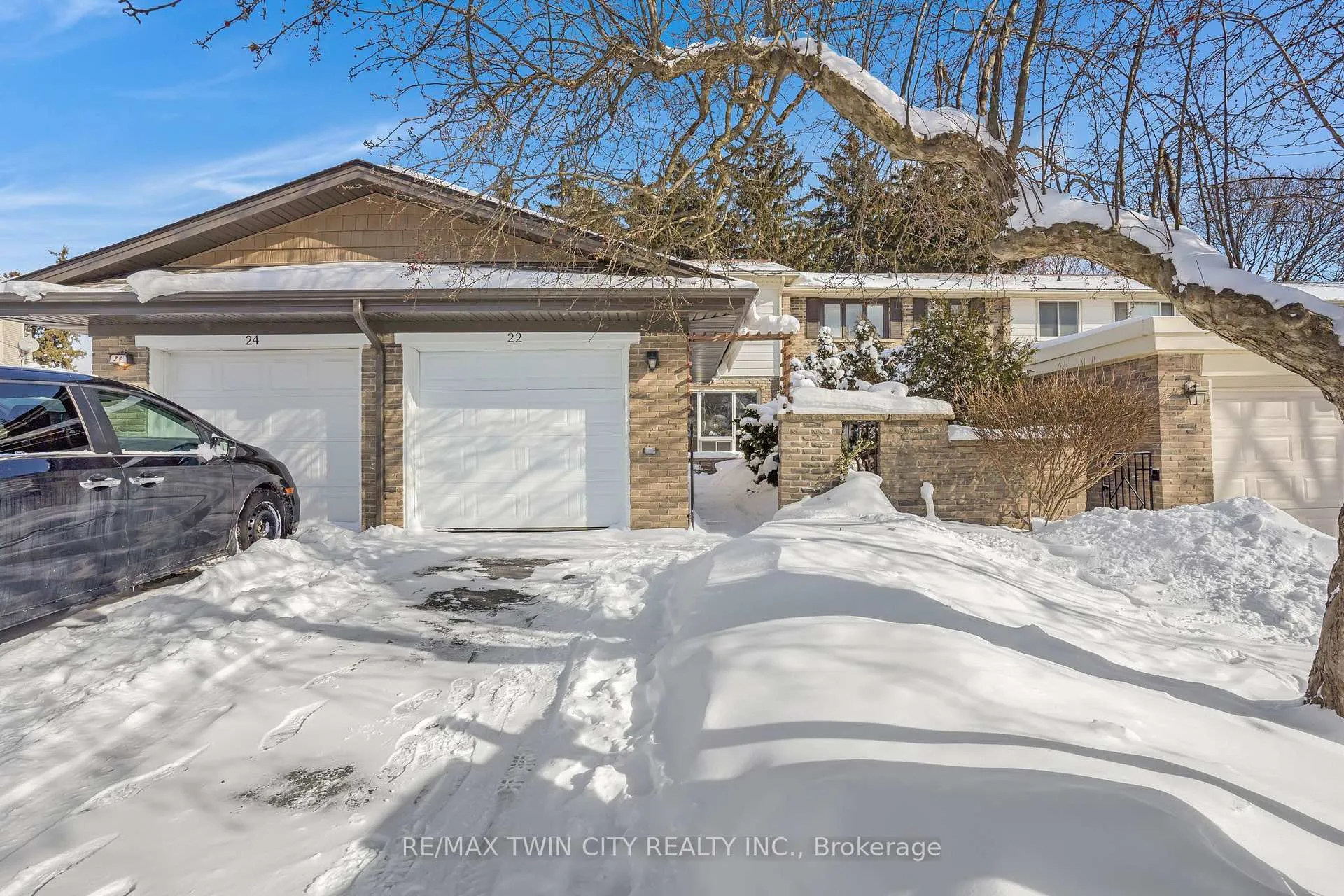 Photo 1 of 22 Ralgreen Crescent, Kitchener — HOMEH