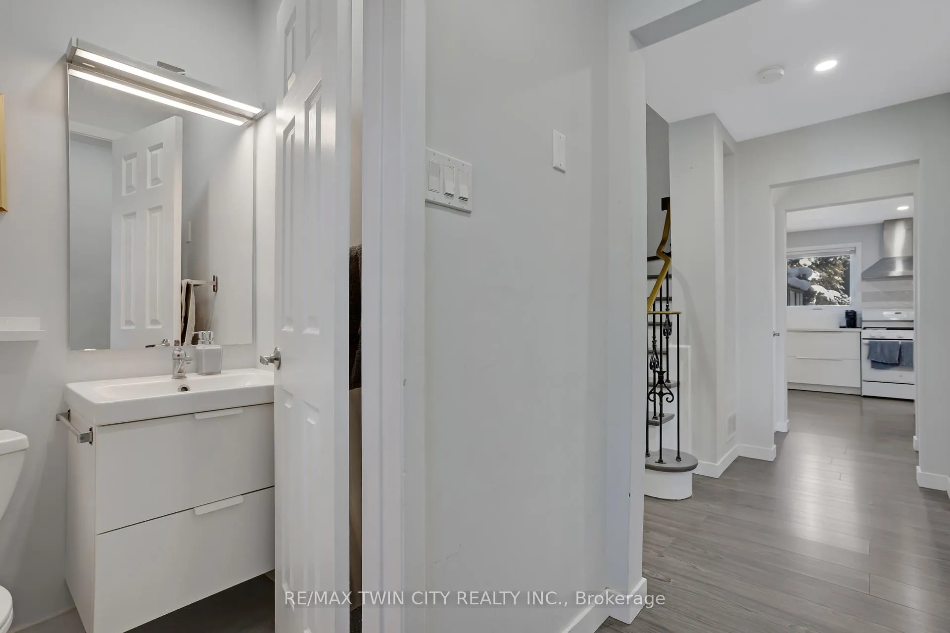 Photo 7 of 22 Ralgreen Crescent, Kitchener — HOMEH