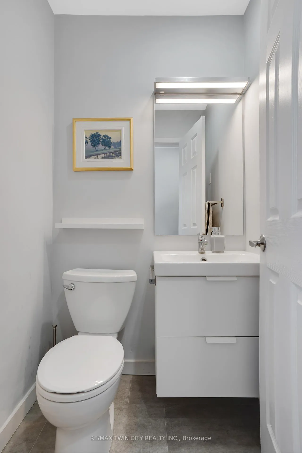 Photo 8 of 22 Ralgreen Crescent, Kitchener — HOMEH