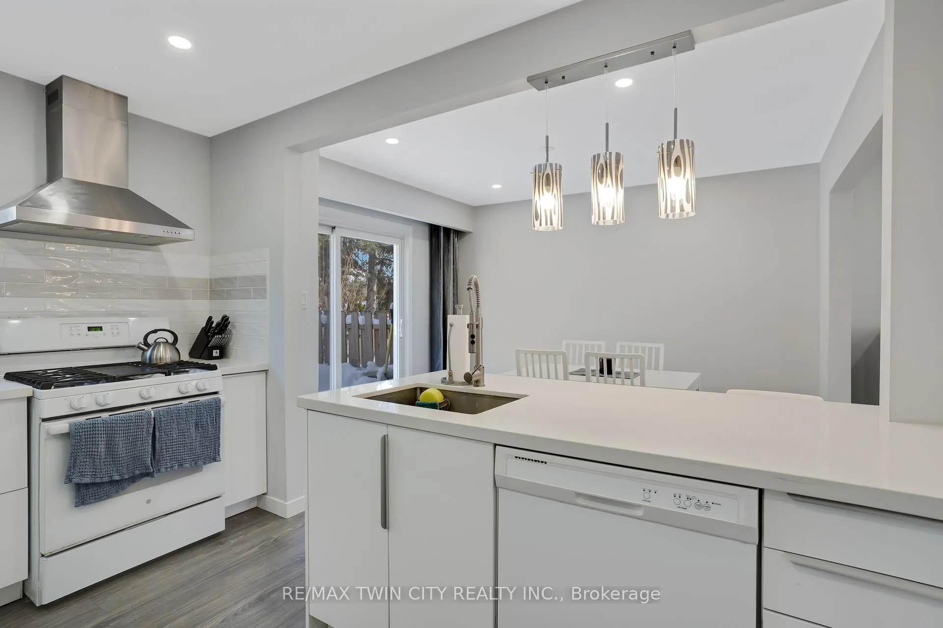 Photo 21 of 22 Ralgreen Crescent, Kitchener — HOMEH