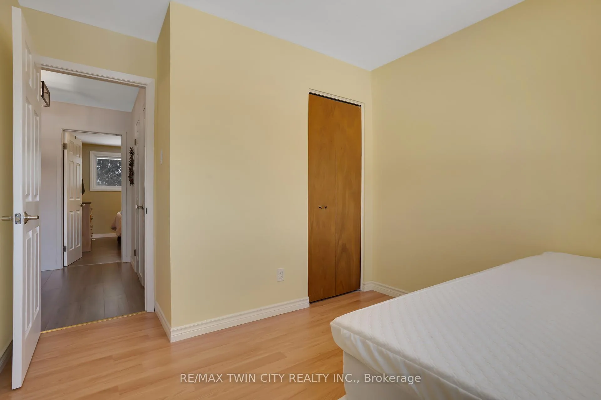 Photo 27 of 22 Ralgreen Crescent, Kitchener — HOMEH