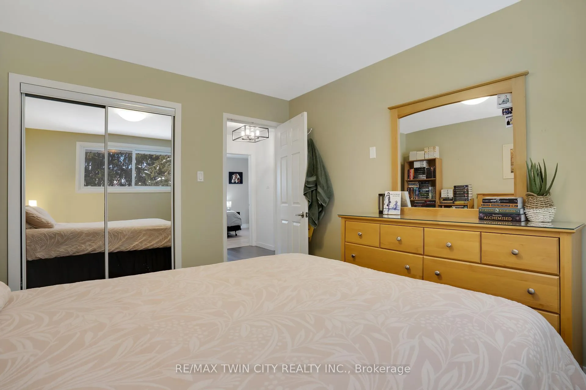 Photo 31 of 22 Ralgreen Crescent, Kitchener — HOMEH