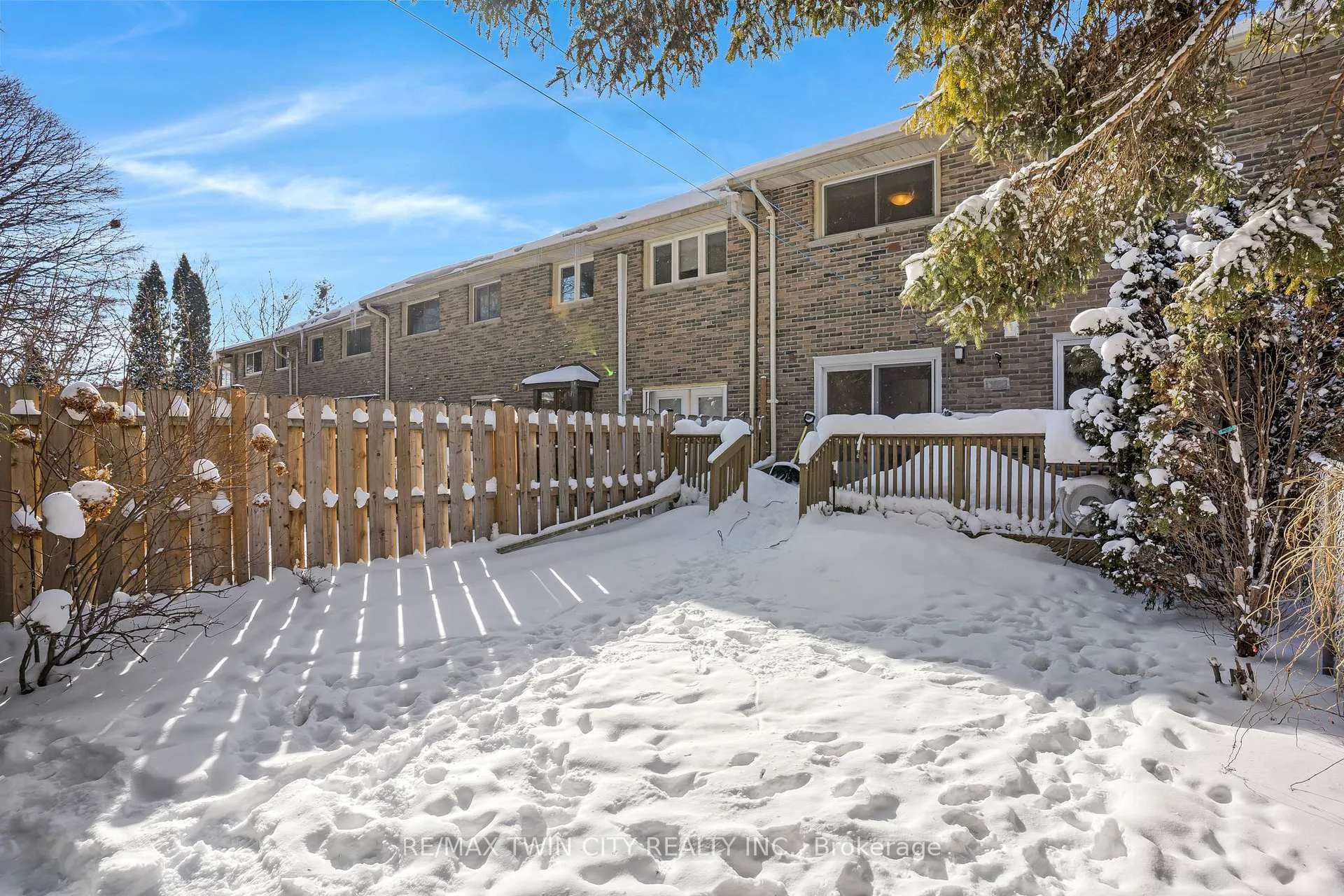 Photo 38 of 22 Ralgreen Crescent, Kitchener — HOMEH