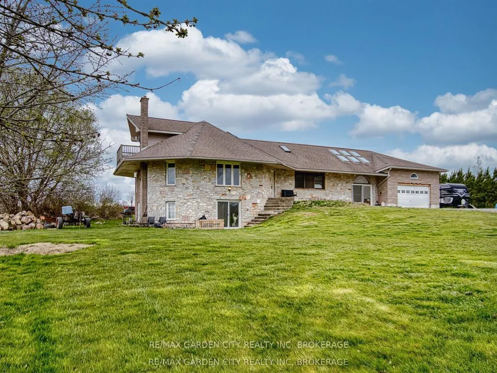 Photo 2 of 33260 Pettit Road, Wainfleet, Marshville/Winger — HOMEH