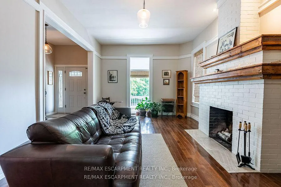 Photo 4 of 954 Beach Boulevard, Hamilton, Hamilton Beach — HOMEH