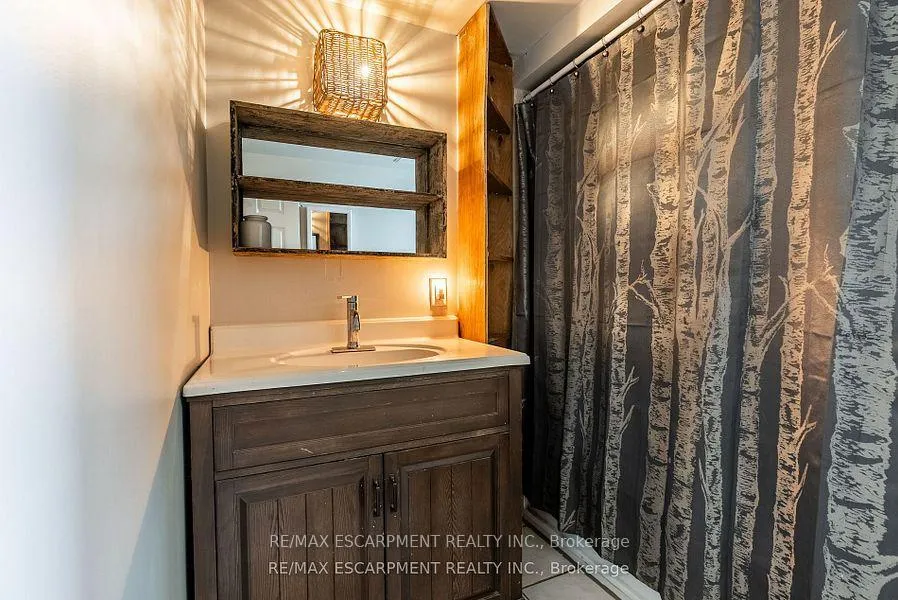 Photo 12 of 954 Beach Boulevard, Hamilton, Hamilton Beach — HOMEH
