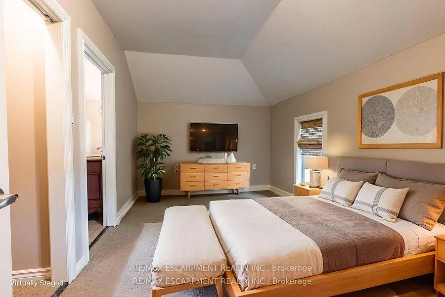 Photo 14 of 954 Beach Boulevard, Hamilton, Hamilton Beach — HOMEH