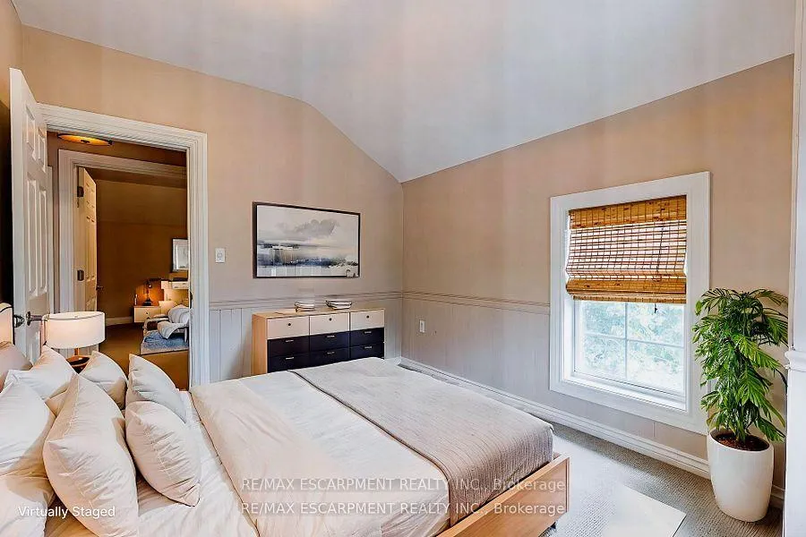 Photo 15 of 954 Beach Boulevard, Hamilton, Hamilton Beach — HOMEH