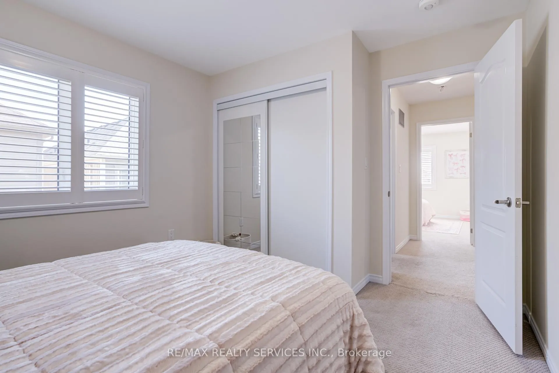 Photo 30 of 41 Evergreen Lane, Haldimand — HOMEH