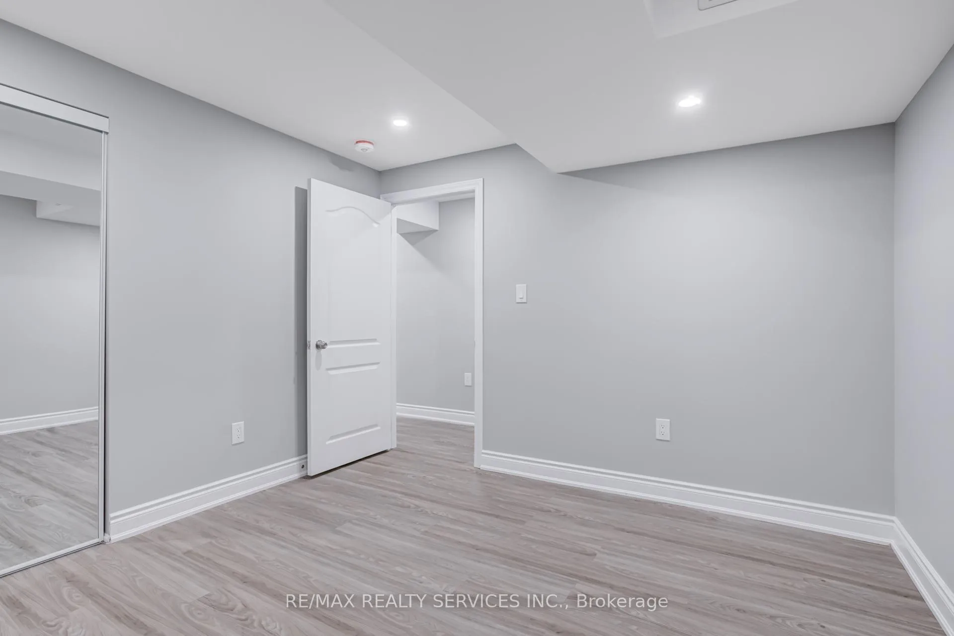 Photo 44 of 41 Evergreen Lane, Haldimand — HOMEH