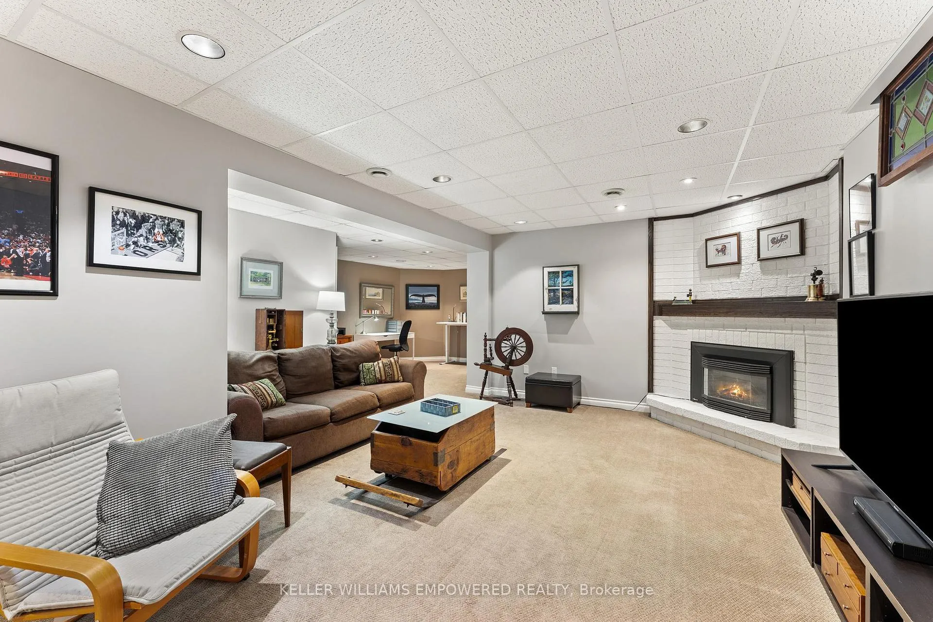 Photo 31 of 61 Gilbank Drive, Aurora, Aurora Heights — HOMEH