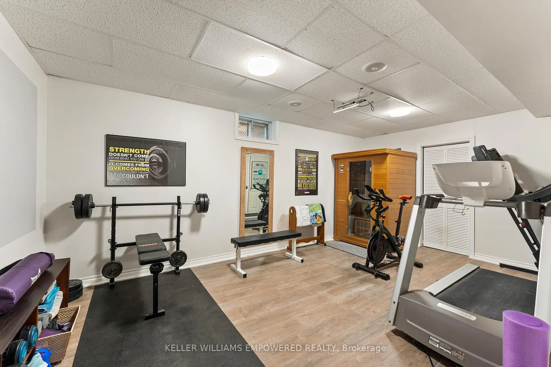 Photo 33 of 61 Gilbank Drive, Aurora, Aurora Heights — HOMEH