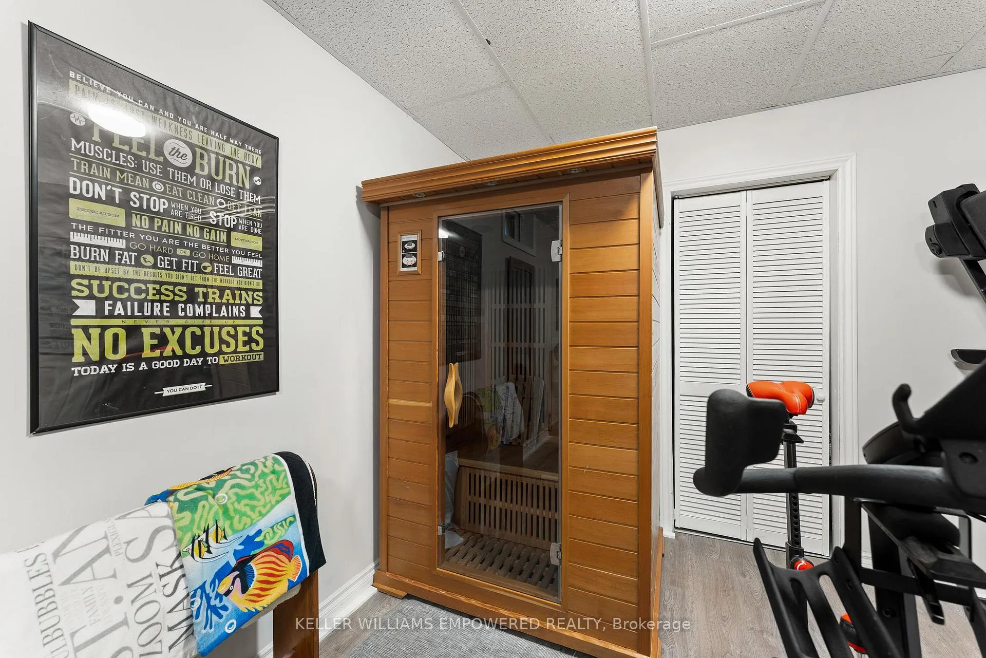 Photo 35 of 61 Gilbank Drive, Aurora, Aurora Heights — HOMEH