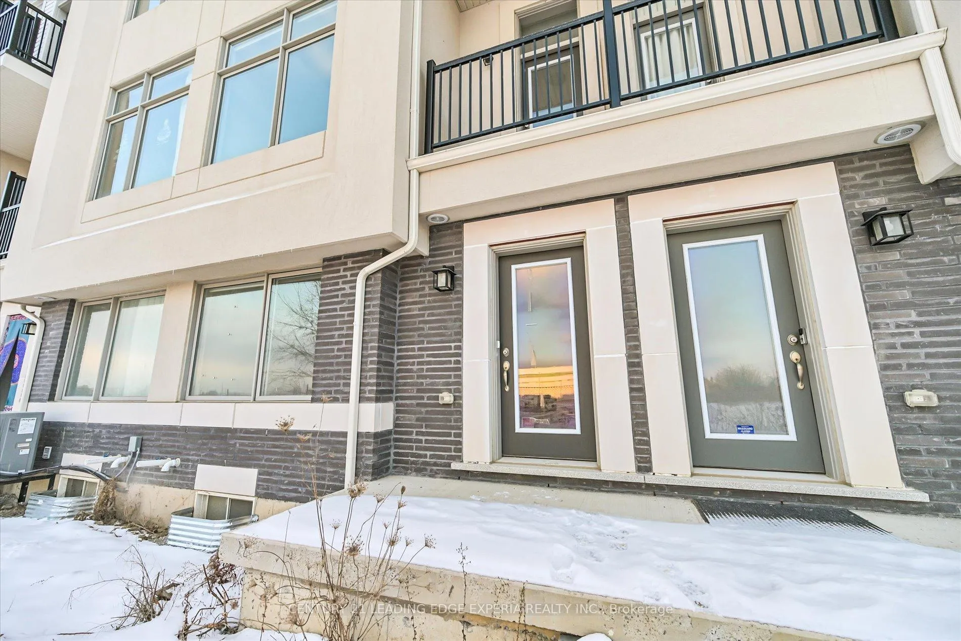 Photo 2 of 37 Alan Francis Lane, Markham, Cachet — HOMEH