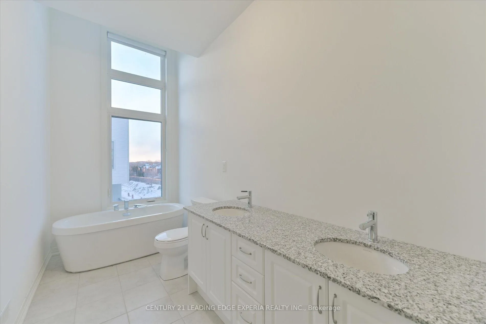 Photo 24 of 37 Alan Francis Lane, Markham, Cachet — HOMEH