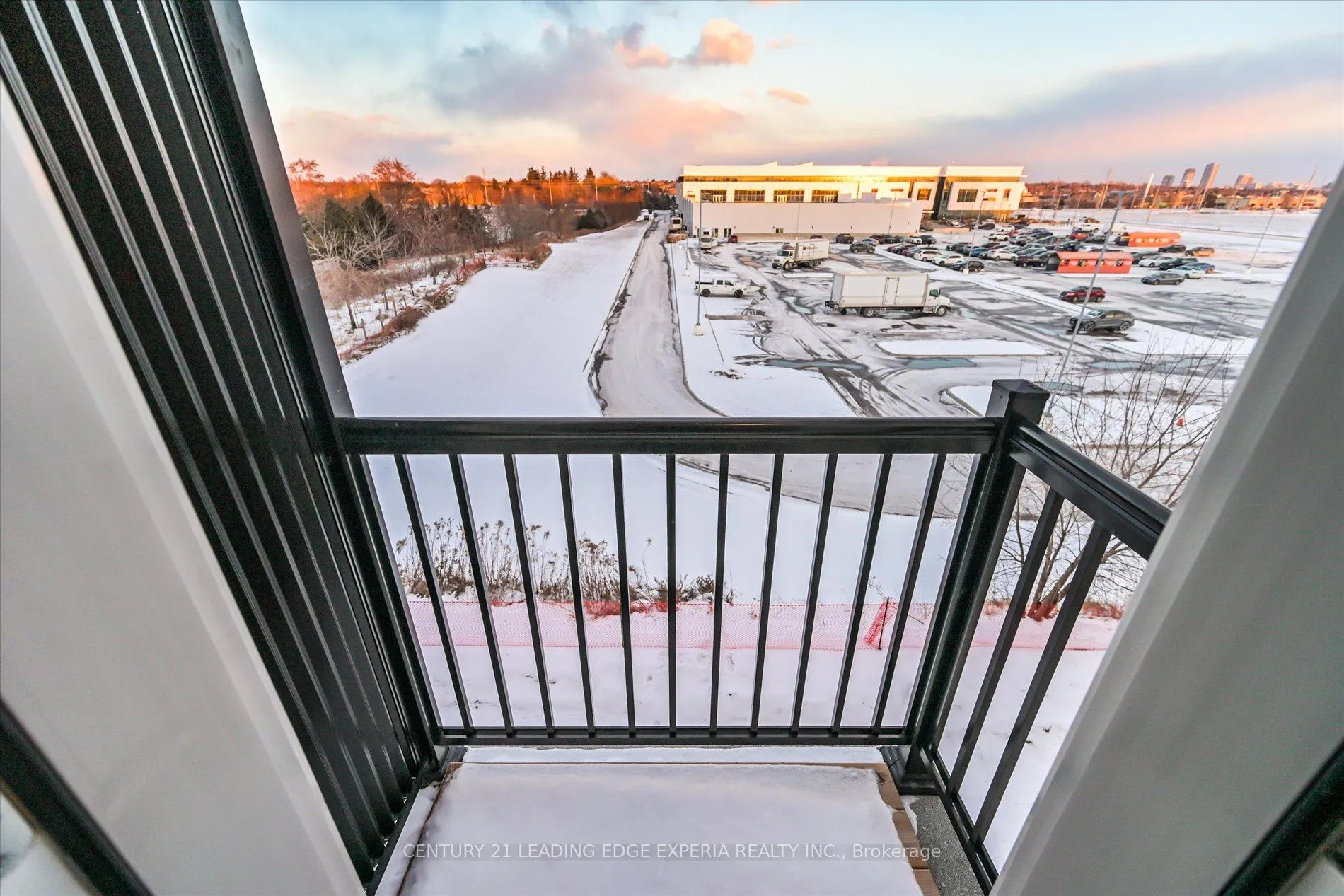 Photo 30 of 37 Alan Francis Lane, Markham, Cachet — HOMEH