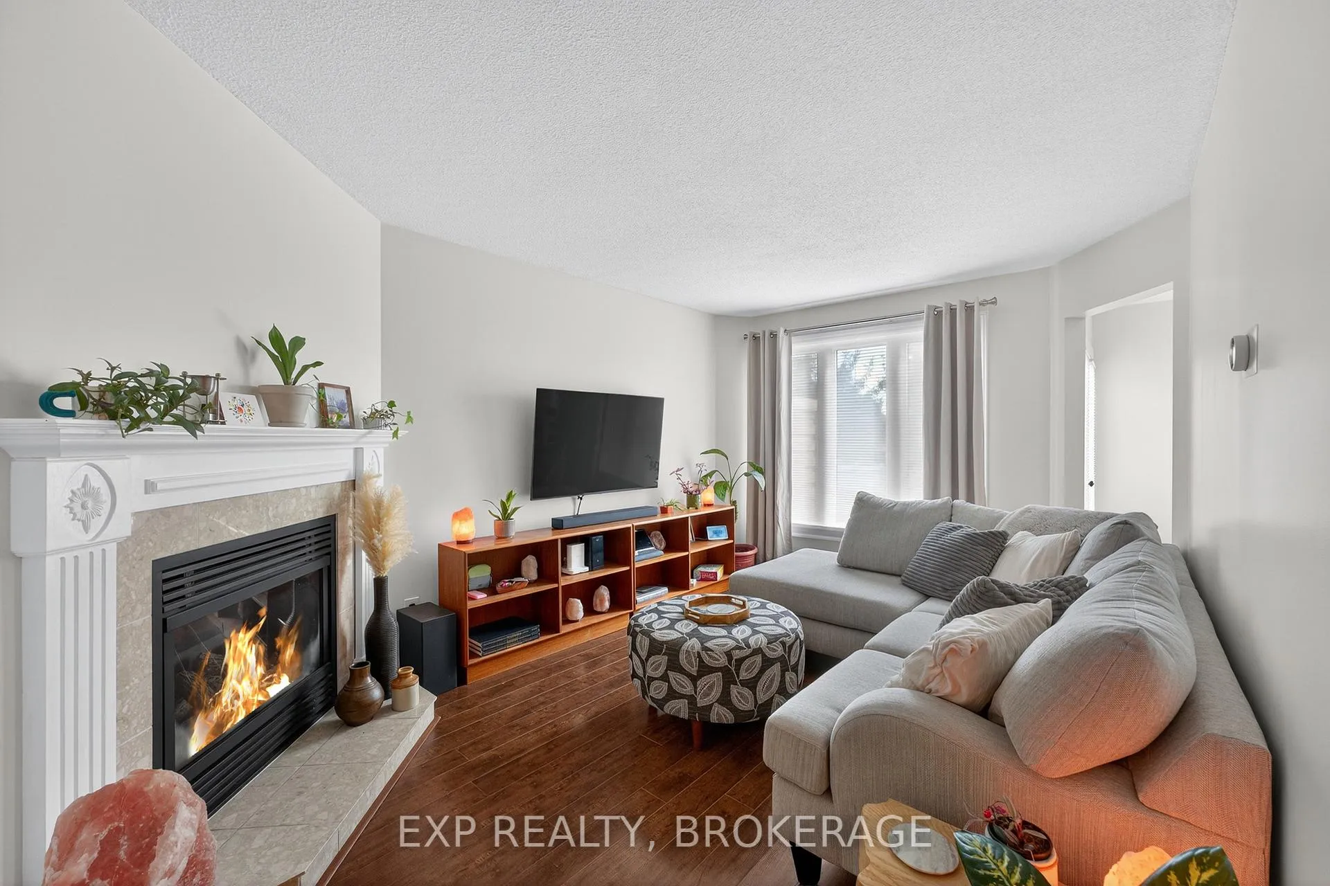 Photo 8 of 550 Barnsley Crescent, Kingston, City Southwest — HOMEH