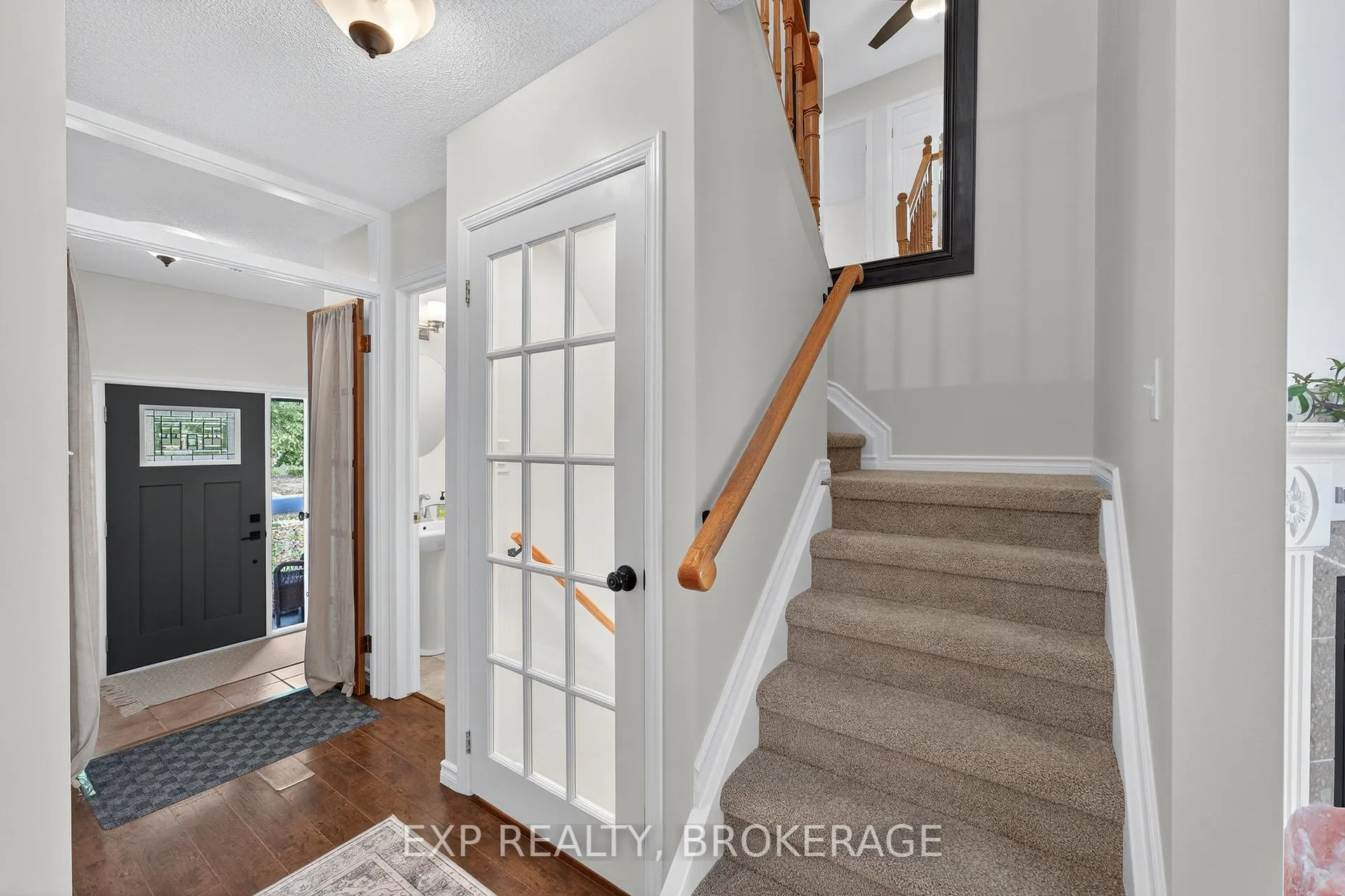 Photo 16 of 550 Barnsley Crescent, Kingston, City Southwest — HOMEH
