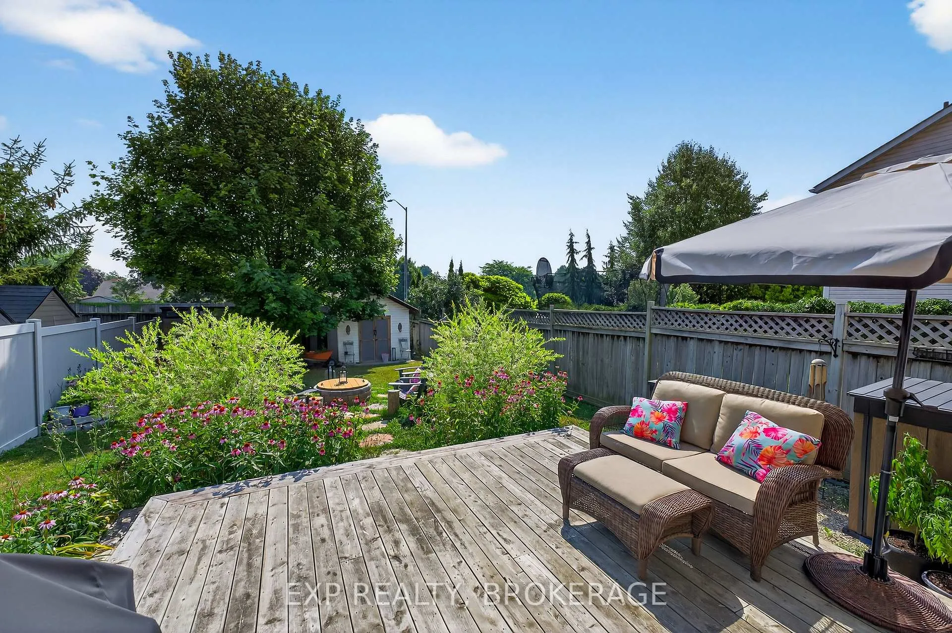 Photo 36 of 550 Barnsley Crescent, Kingston, City Southwest — HOMEH