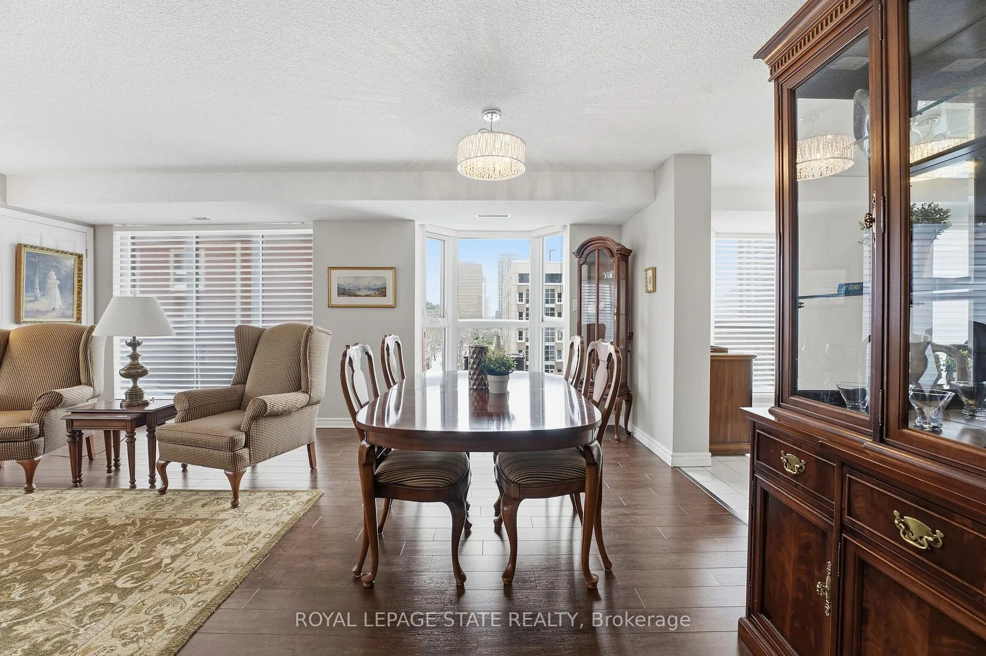 Photo 2 of Unit 5E, 67 Caroline Street S, Hamilton, Durand — HOMEH