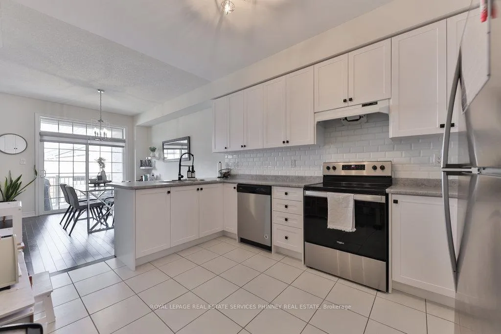 Photo 9 of 11 Labrish Road, Brampton, Northwest Brampton — HOMEH