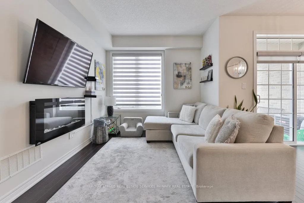 Photo 10 of 11 Labrish Road, Brampton, Northwest Brampton — HOMEH