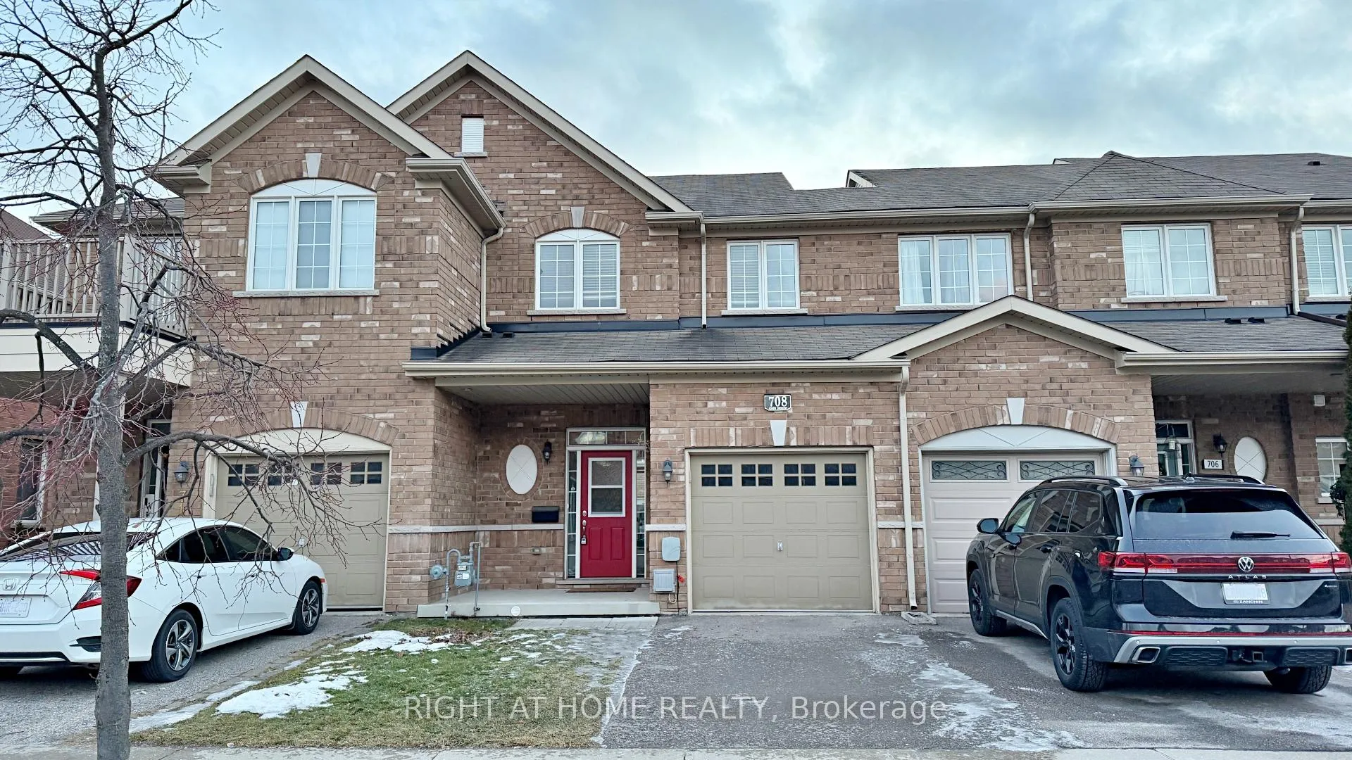 Photo 1 of 708 Agnew Crescent, Milton, Beaty — HOMEH