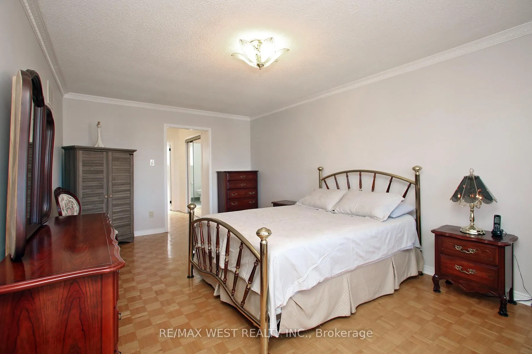 Photo 18 of 142 Father Ermanno Crescent, Vaughan, East Woodbridge — HOMEH