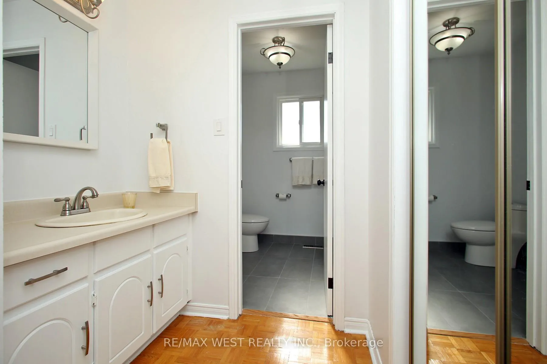 Photo 20 of 142 Father Ermanno Crescent, Vaughan, East Woodbridge — HOMEH