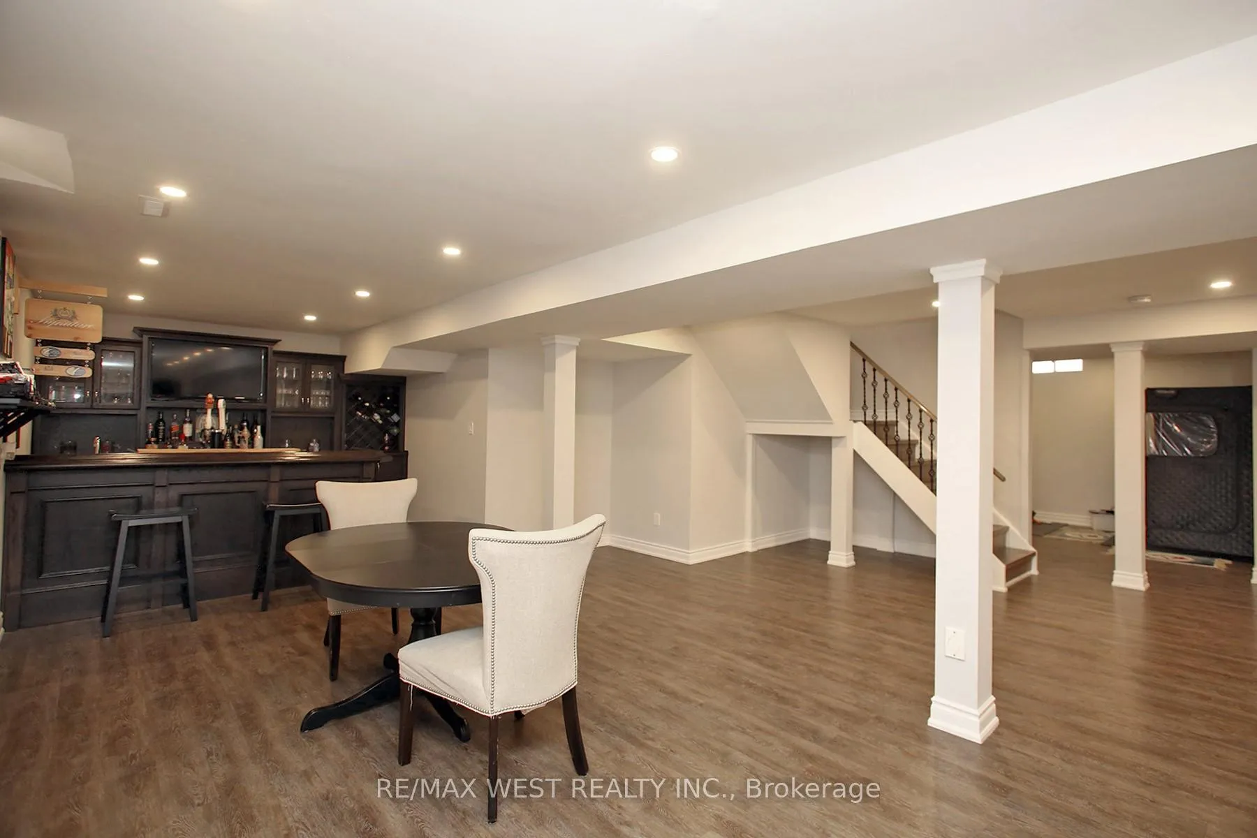 Photo 31 of 142 Father Ermanno Crescent, Vaughan, East Woodbridge — HOMEH