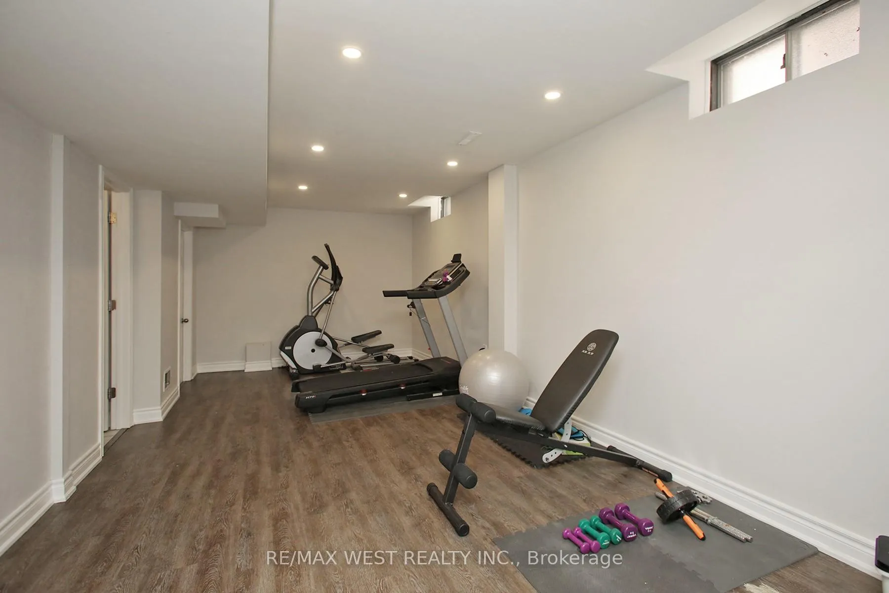 Photo 36 of 142 Father Ermanno Crescent, Vaughan, East Woodbridge — HOMEH
