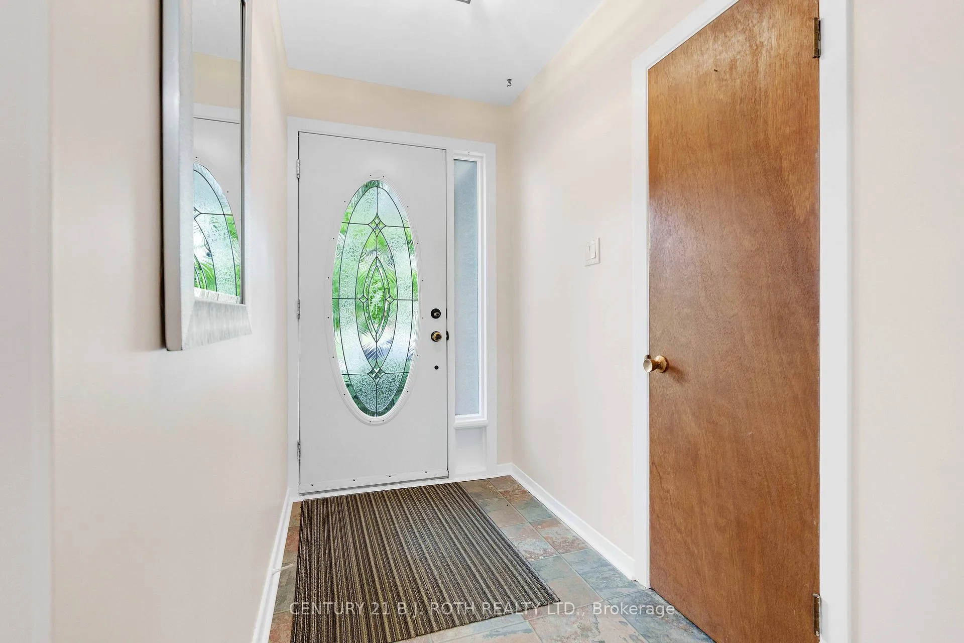 Photo 5 of 23 Alexander Avenue, Barrie, Codrington — HOMEH