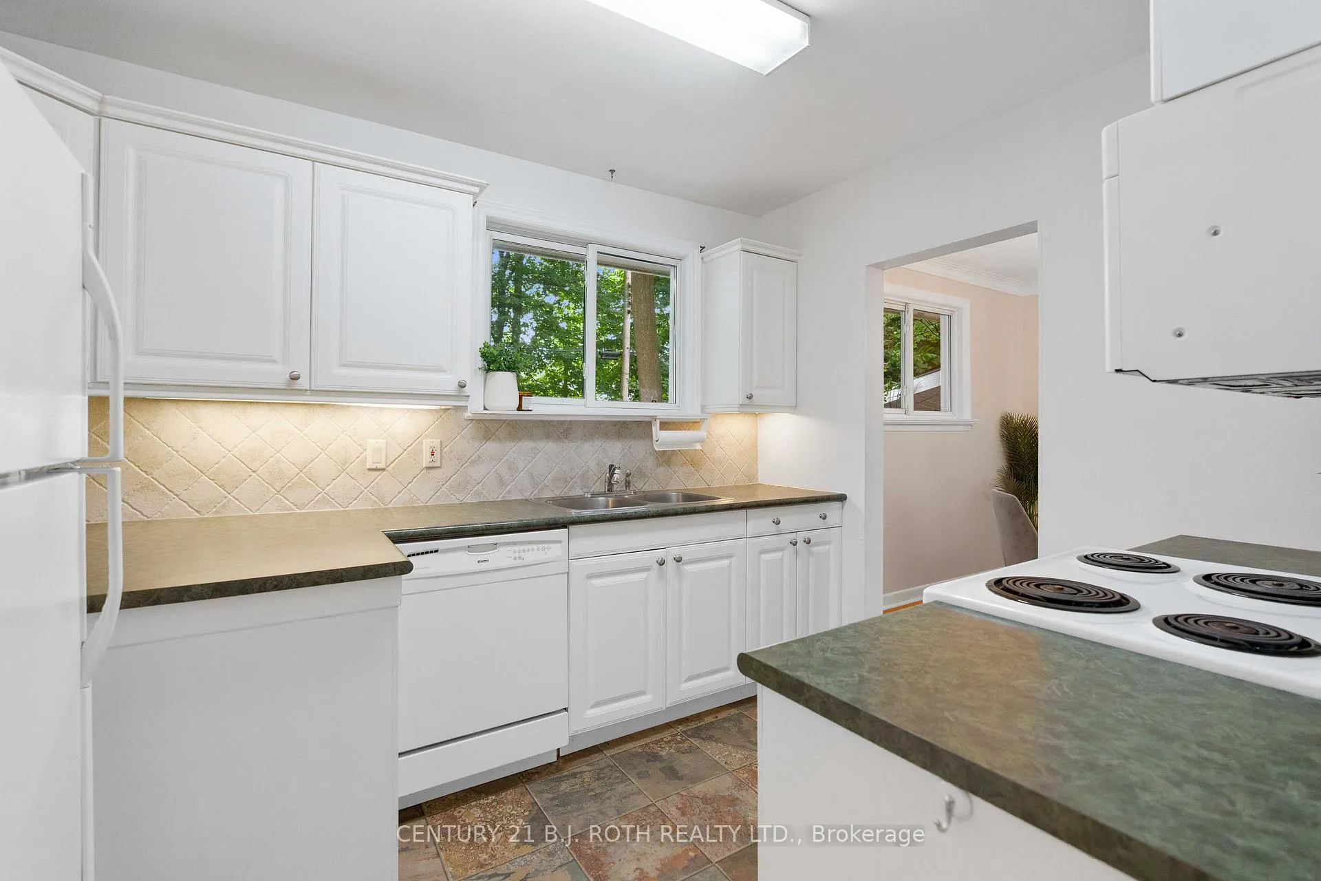 Photo 7 of 23 Alexander Avenue, Barrie, Codrington — HOMEH