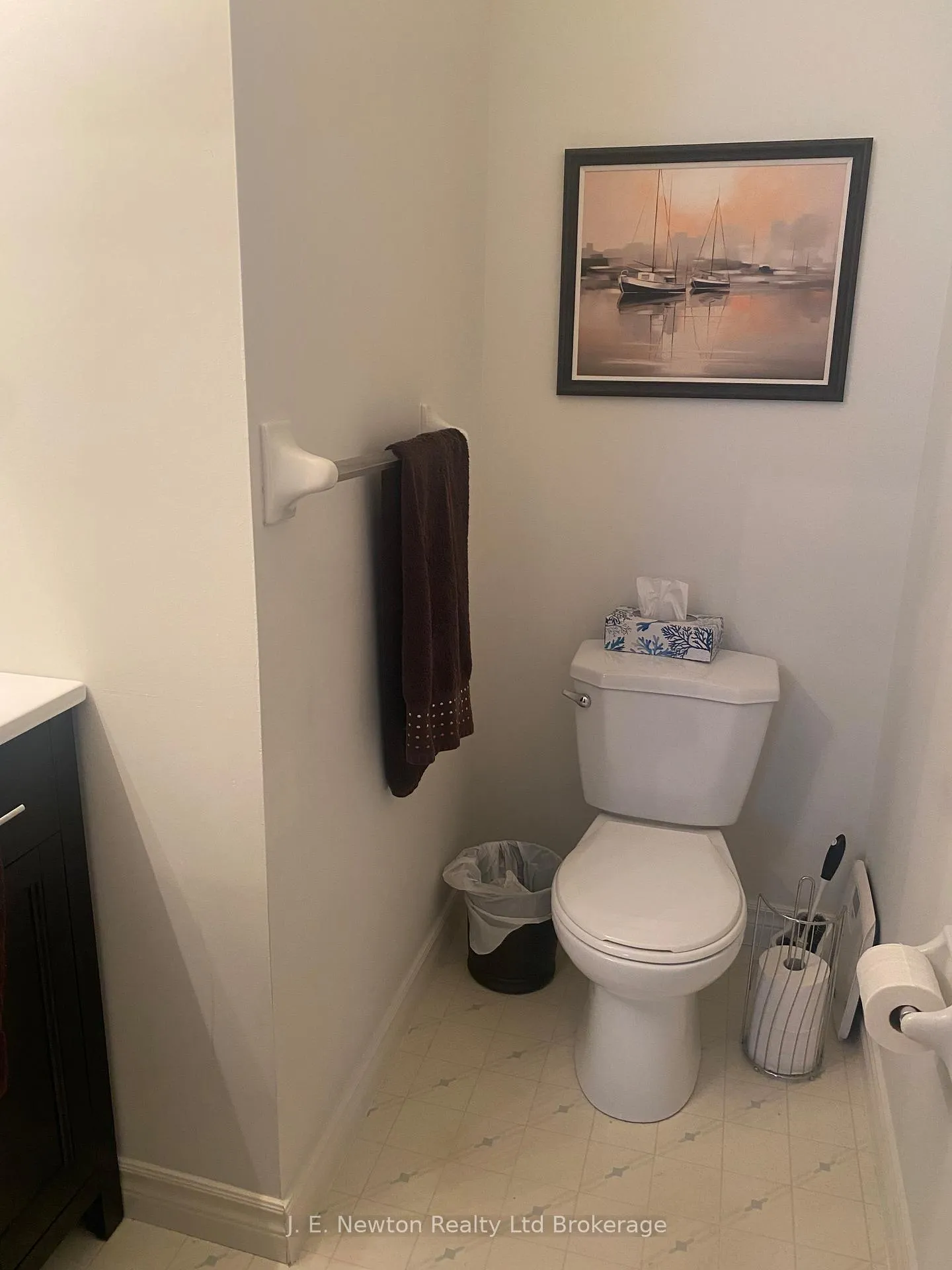 Photo 12 of 11 Sinclair Drive, Tillsonburg — HOMEH
