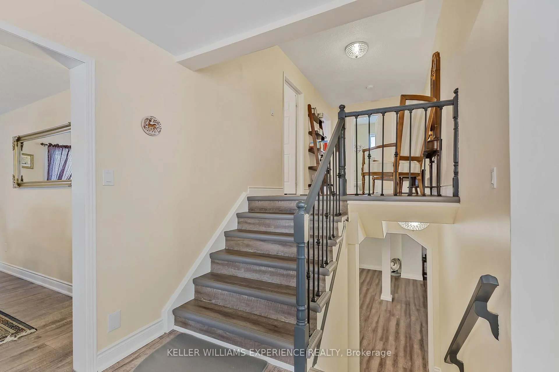 Photo 18 of 36 Engel Crescent, Barrie, Letitia Heights — HOMEH