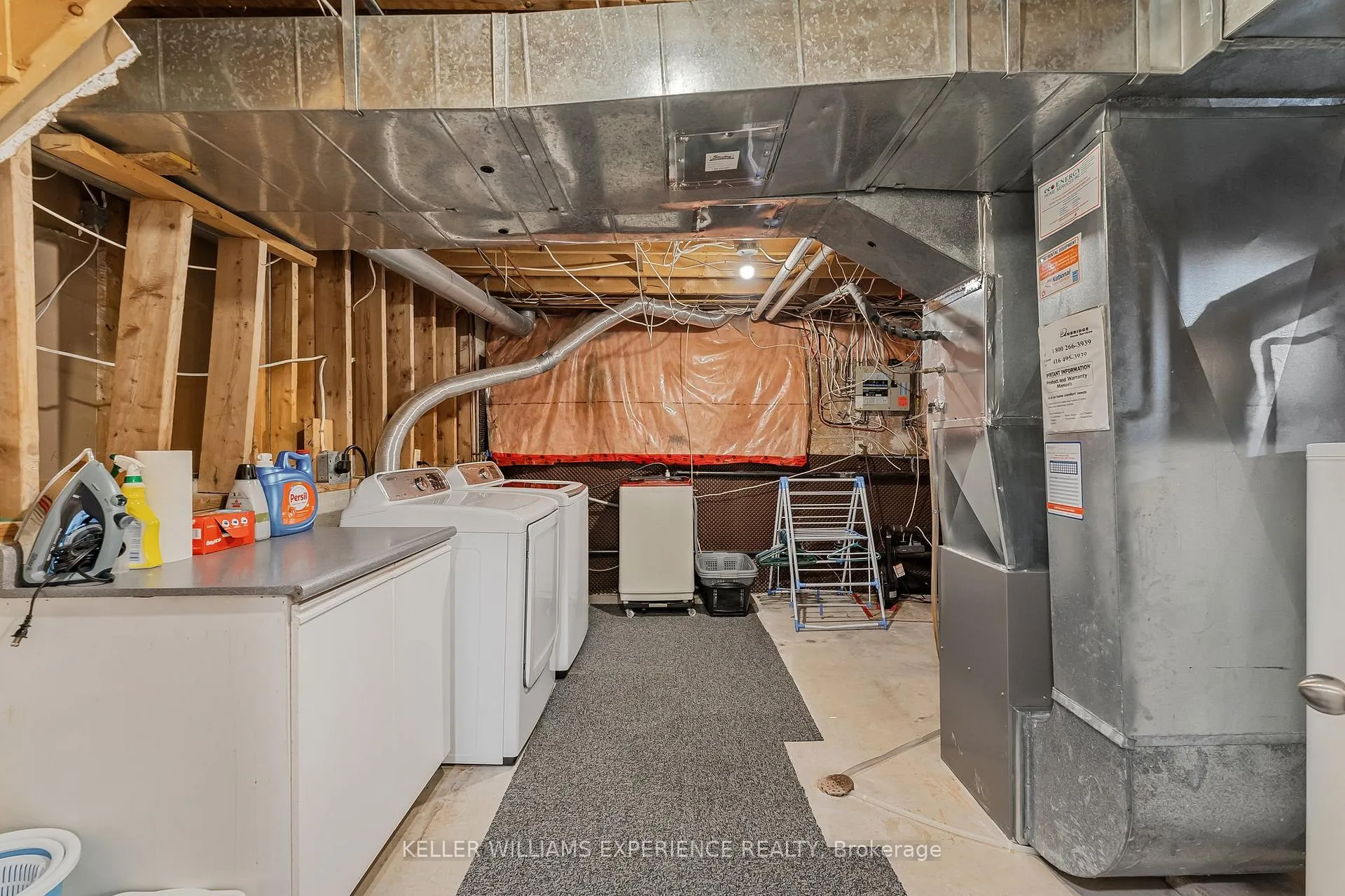 Photo 43 of 36 Engel Crescent, Barrie, Letitia Heights — HOMEH