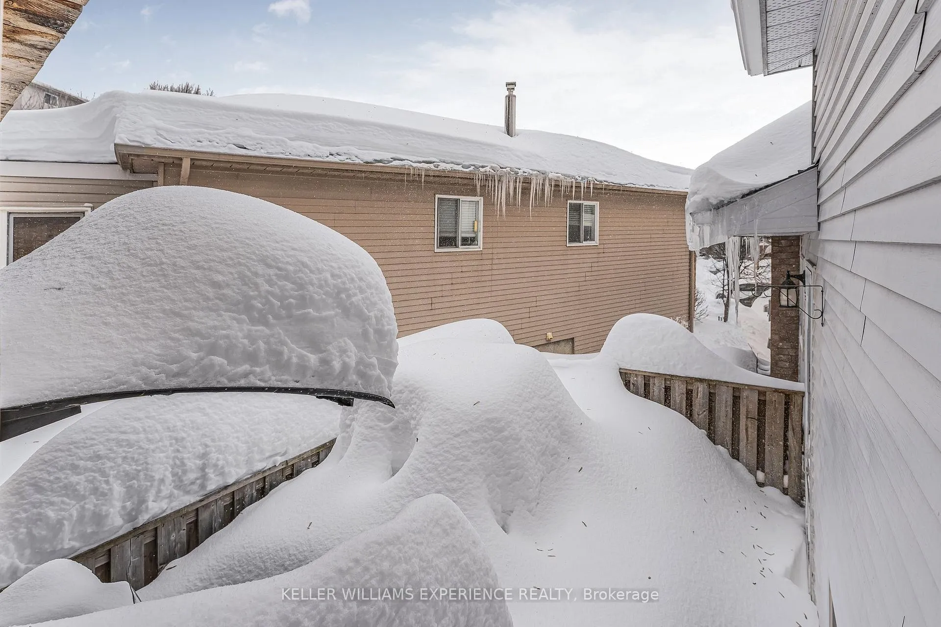 Photo 47 of 36 Engel Crescent, Barrie, Letitia Heights — HOMEH