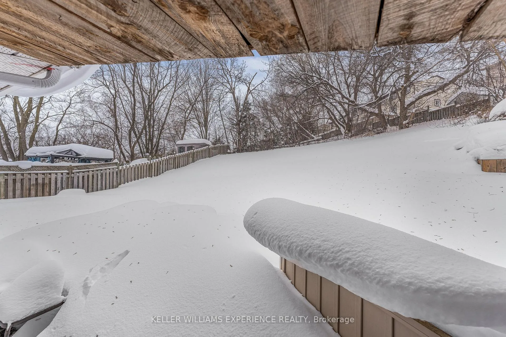 Photo 48 of 36 Engel Crescent, Barrie, Letitia Heights — HOMEH