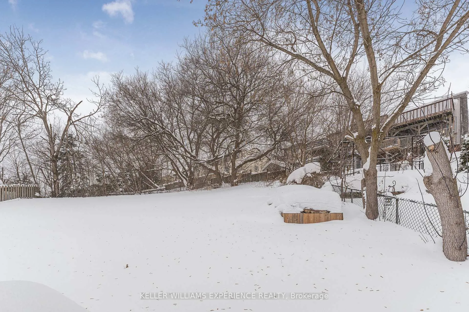 Photo 49 of 36 Engel Crescent, Barrie, Letitia Heights — HOMEH