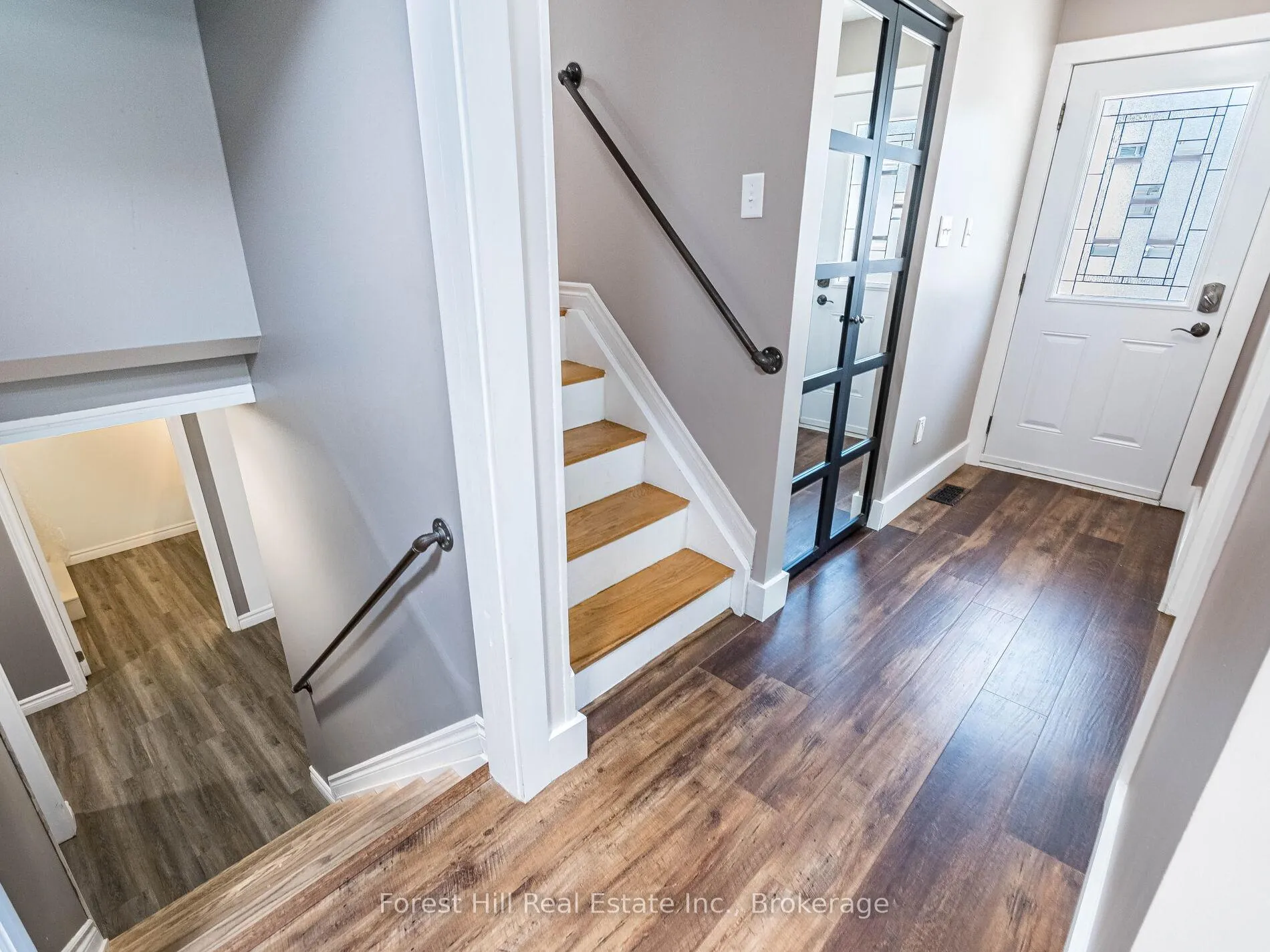 Photo 14 of 135 Cranbrook Drive, Hamilton, Gilkson — HOMEH