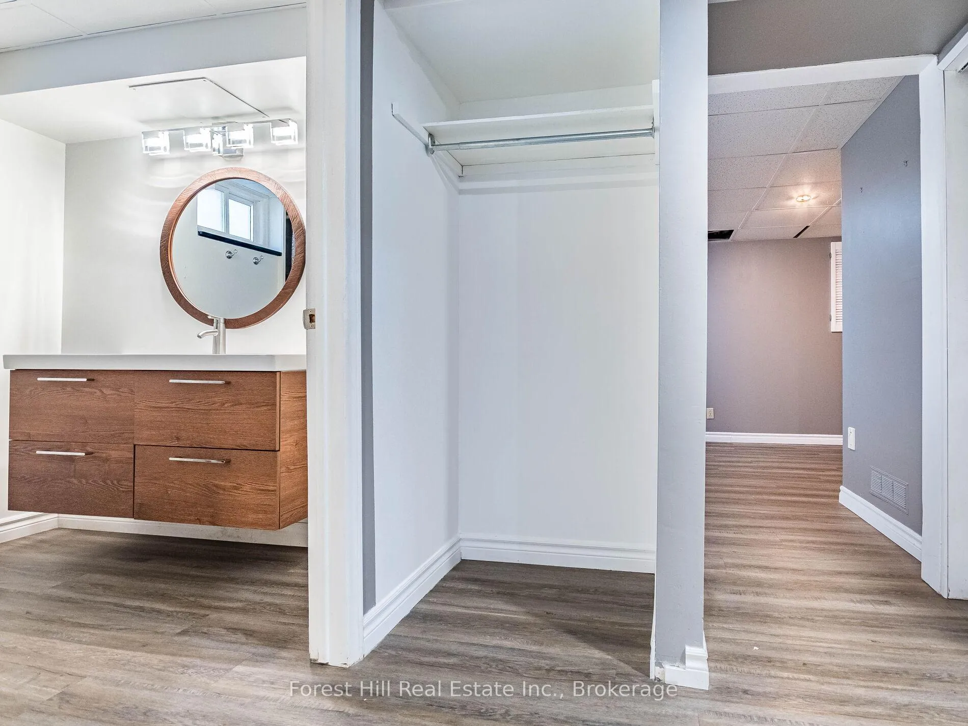 Photo 23 of 135 Cranbrook Drive, Hamilton, Gilkson — HOMEH