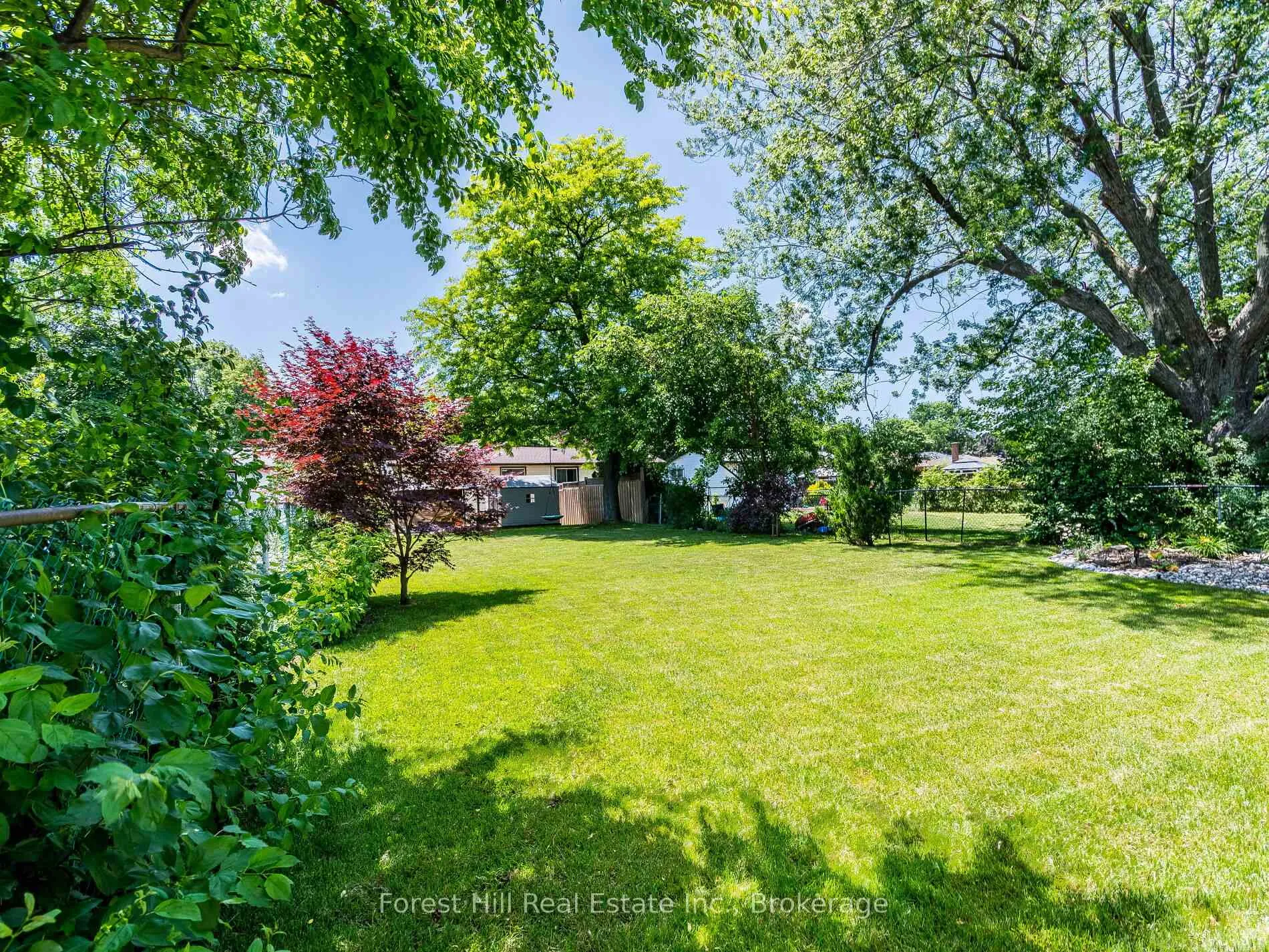 Photo 29 of 135 Cranbrook Drive, Hamilton, Gilkson — HOMEH