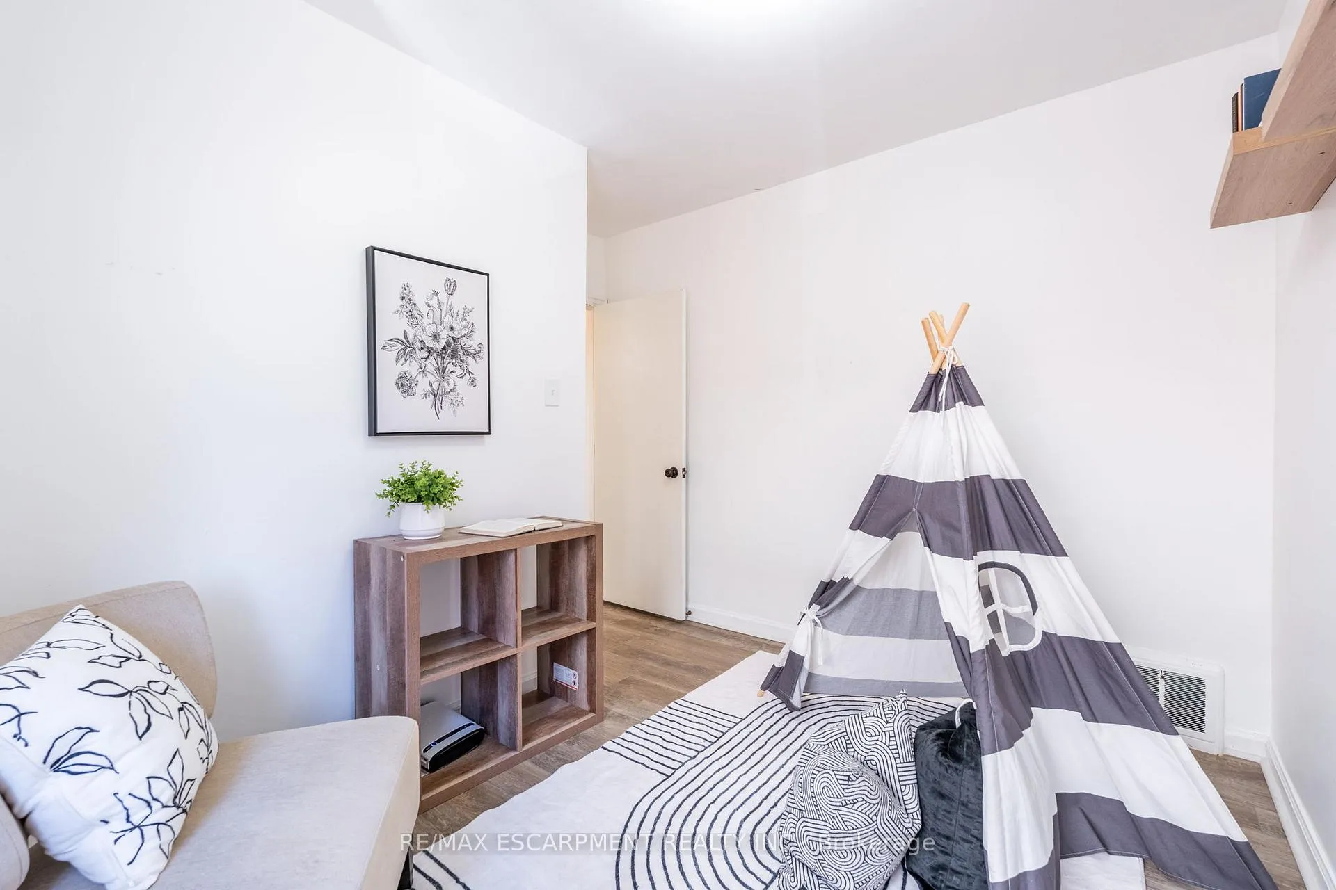 Photo 20 of 167 Rodgers Road, Hamilton, Glenview — HOMEH
